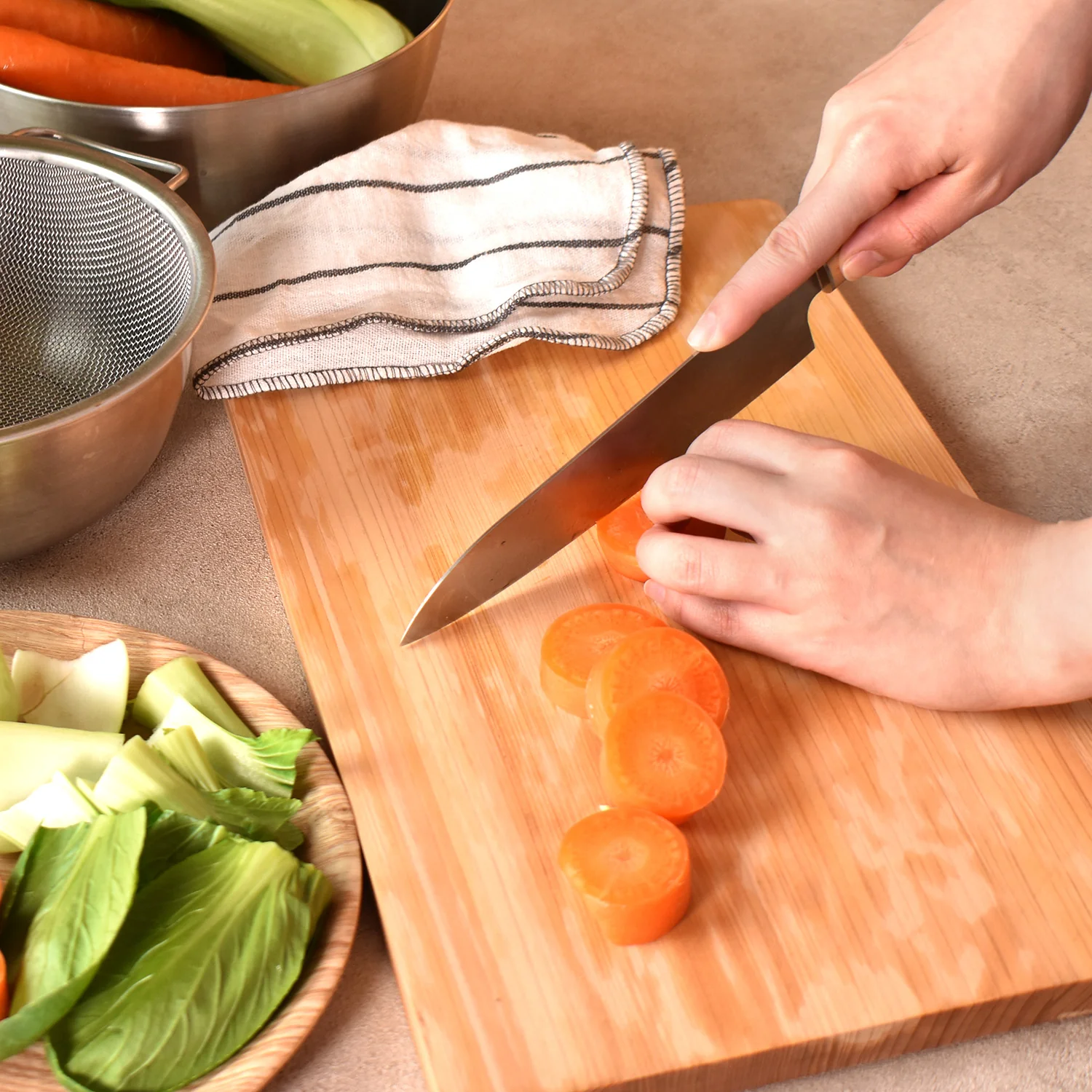 Hinoki Cutting Board - Large - Image 7