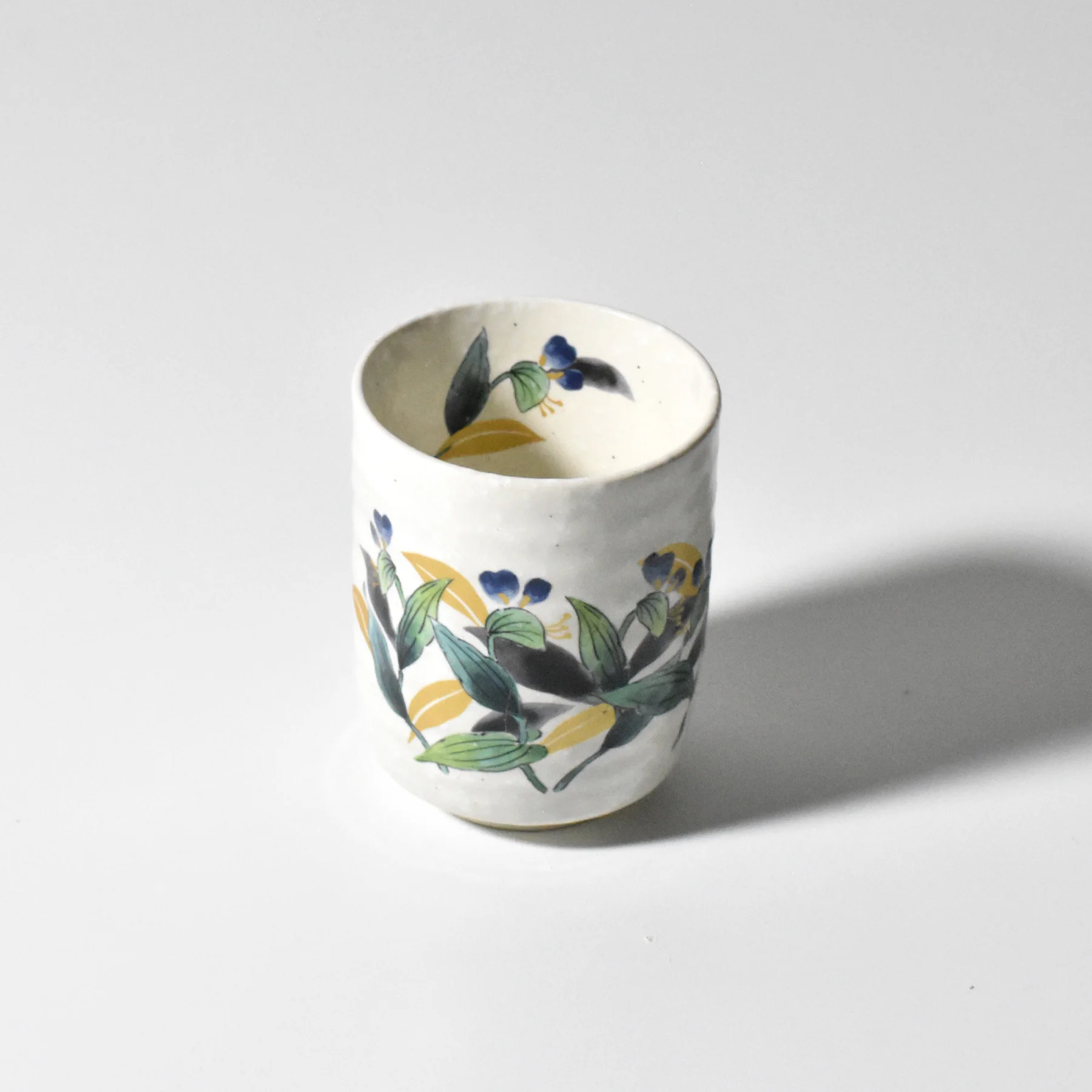 Manyo Wildflower (万葉草花) Yunomi Teacup Set – Authentic Japanese Tea Cups - Image 9