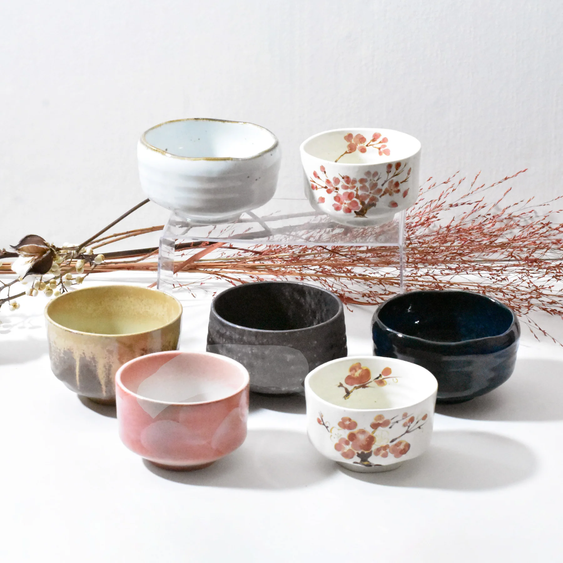 Japanese Ceramic “Kin-Sai Sakura” Matcha Bowl – Gold-Accented Cherry Blossom Design - Image 7